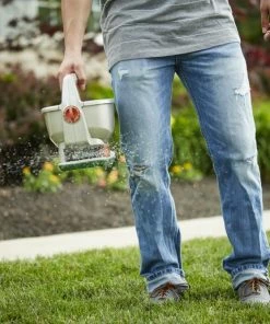 Alternative view of Scotts Spreaders & Sprayers Wizz 6.25-lb Broadcast Hand Spreader